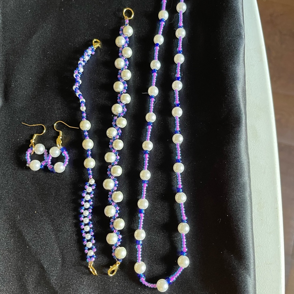 Elegant Pearl and Purple Beaded Jewelry Set